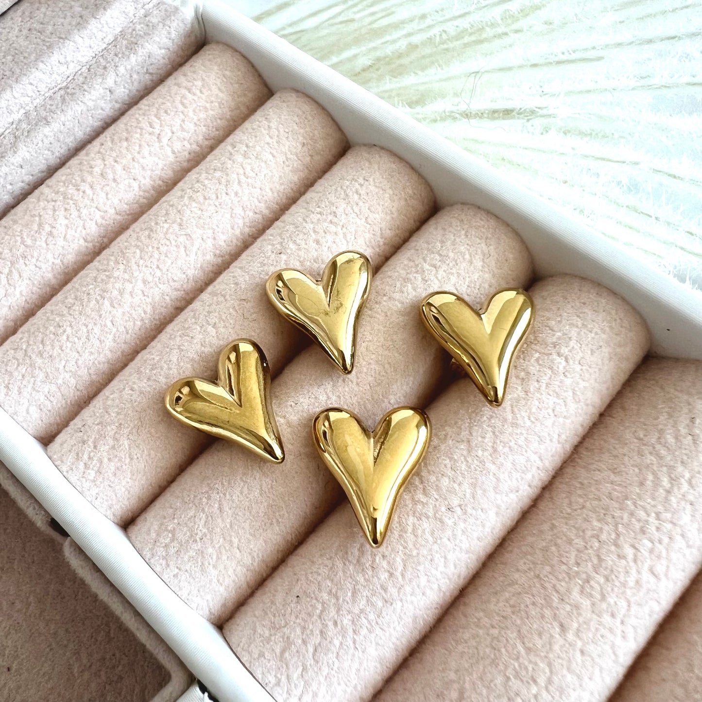 Mini Heart Stud