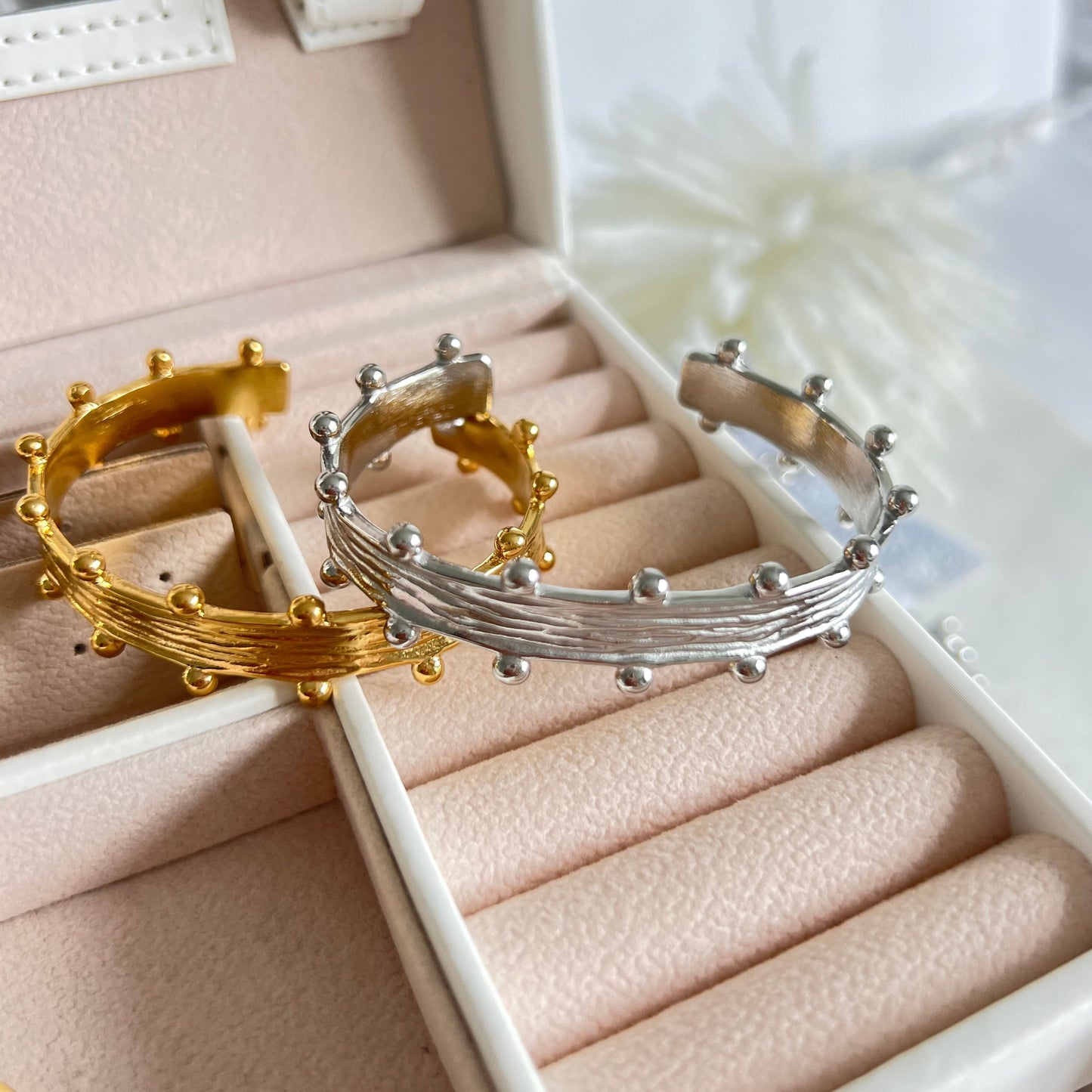 Queen Bracelet